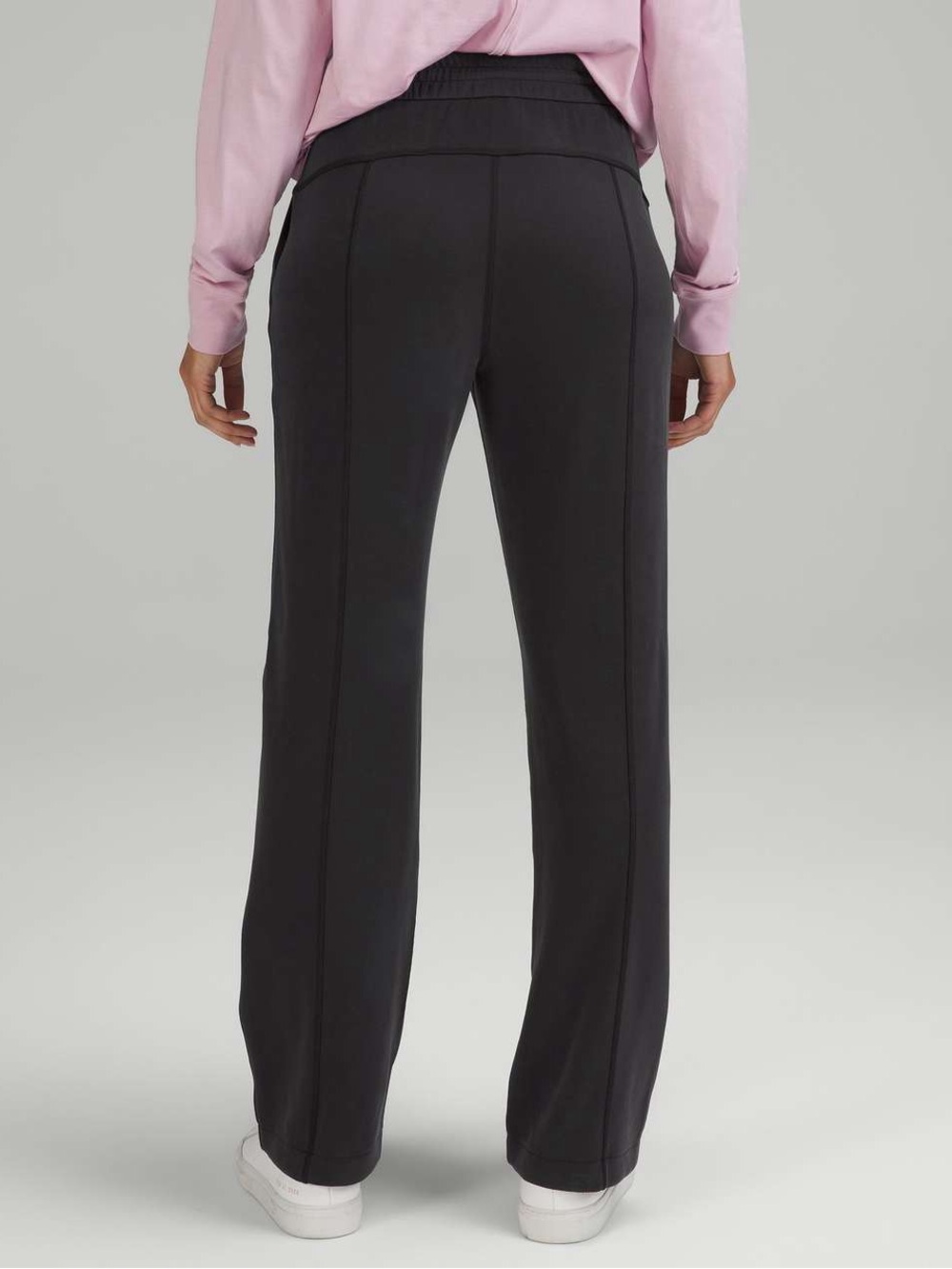 *Lululemon Softstreme High-Rise Pant Short Size 6 Black